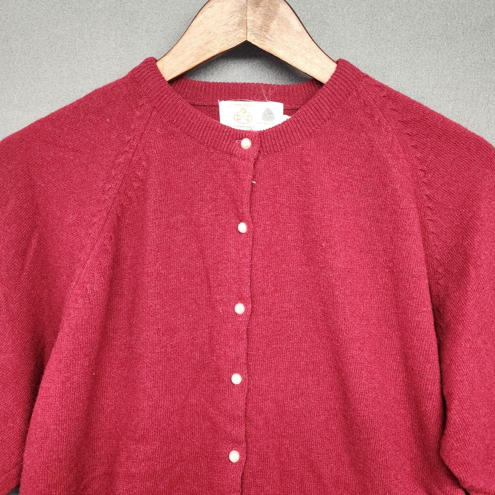 Vintage VINTAGE OWM Products Cardigan Sweater Womens Maroon Red Lambswool S/M Long Sleeve Wool 100% Fall Winter Womens Size M / US 6-8 / IT 42-44 - 6 Thumbnail