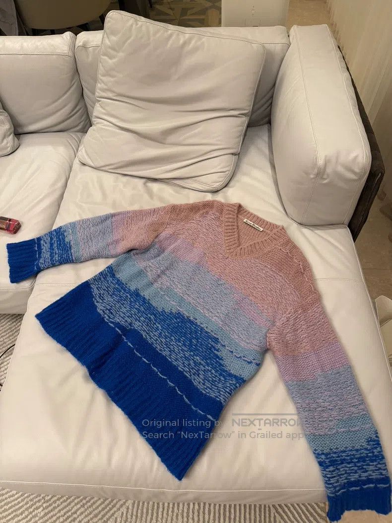 Acne Studios Acne Studios Pink-Blue Gradient V-Neck Sweater Size XXS / US 00 / IT 34 - 3 Thumbnail