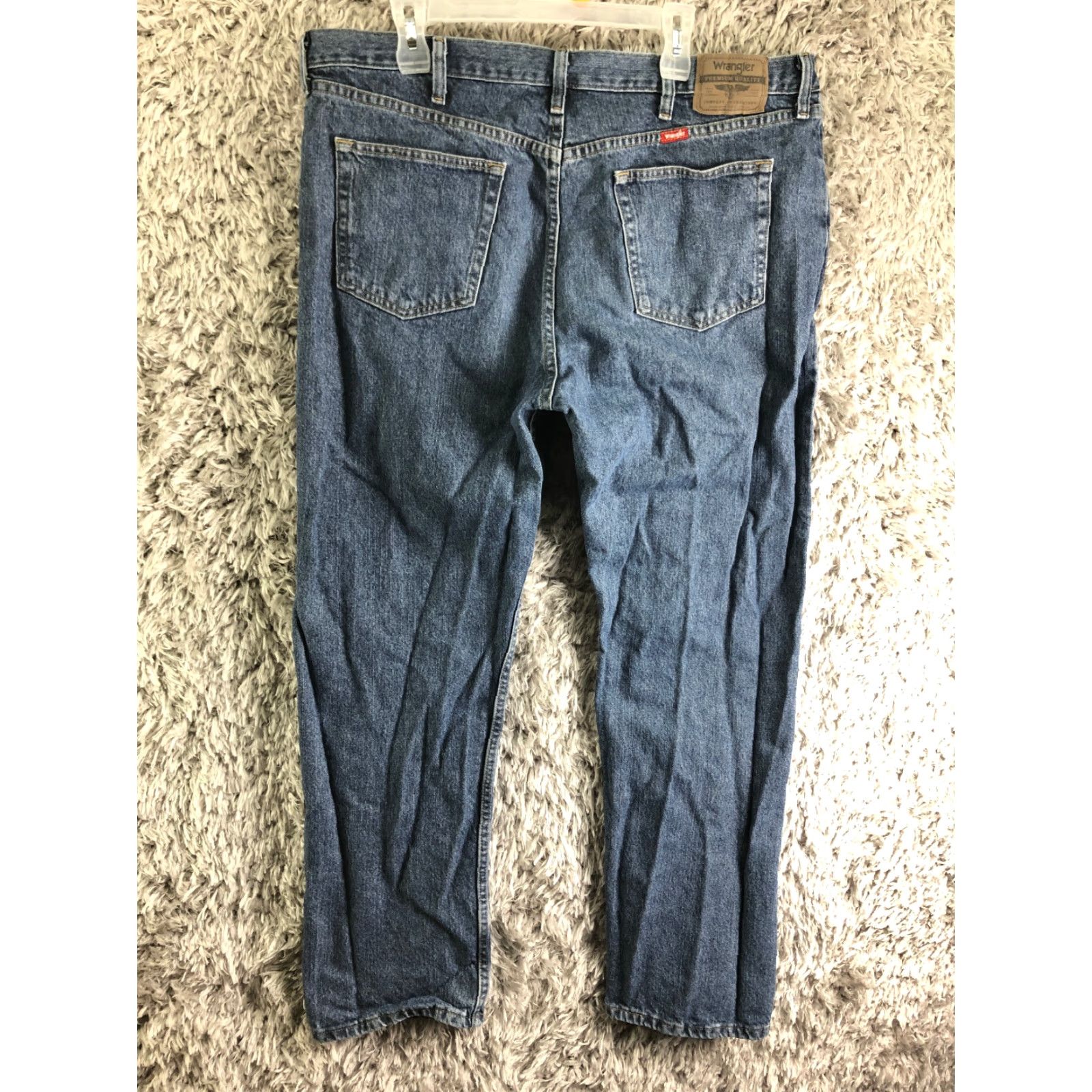 Wrangler Wrangler Jeans Mens 42x32 Mid Rise Straight Leg Denim Blue Medium Wash Regular Size 42x32 Mens Size US 42 / EU 58 - 5 Thumbnail