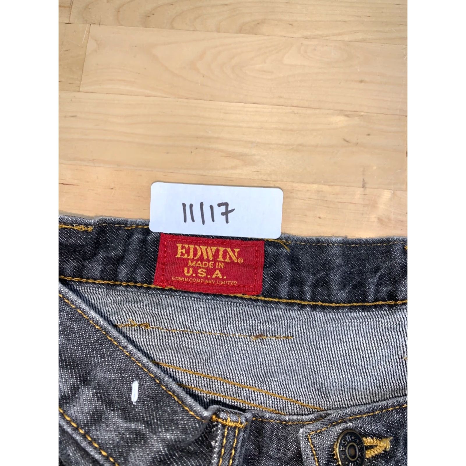 Edwin VINTAGE Edwin Denim Short Jorts Cut Off Mens 32 Black Raw Hem 6.5in 90s Punk Rock USA Skate Jeans Shorts Mens Size US 32 / EU 48 - 2 Thumbnail