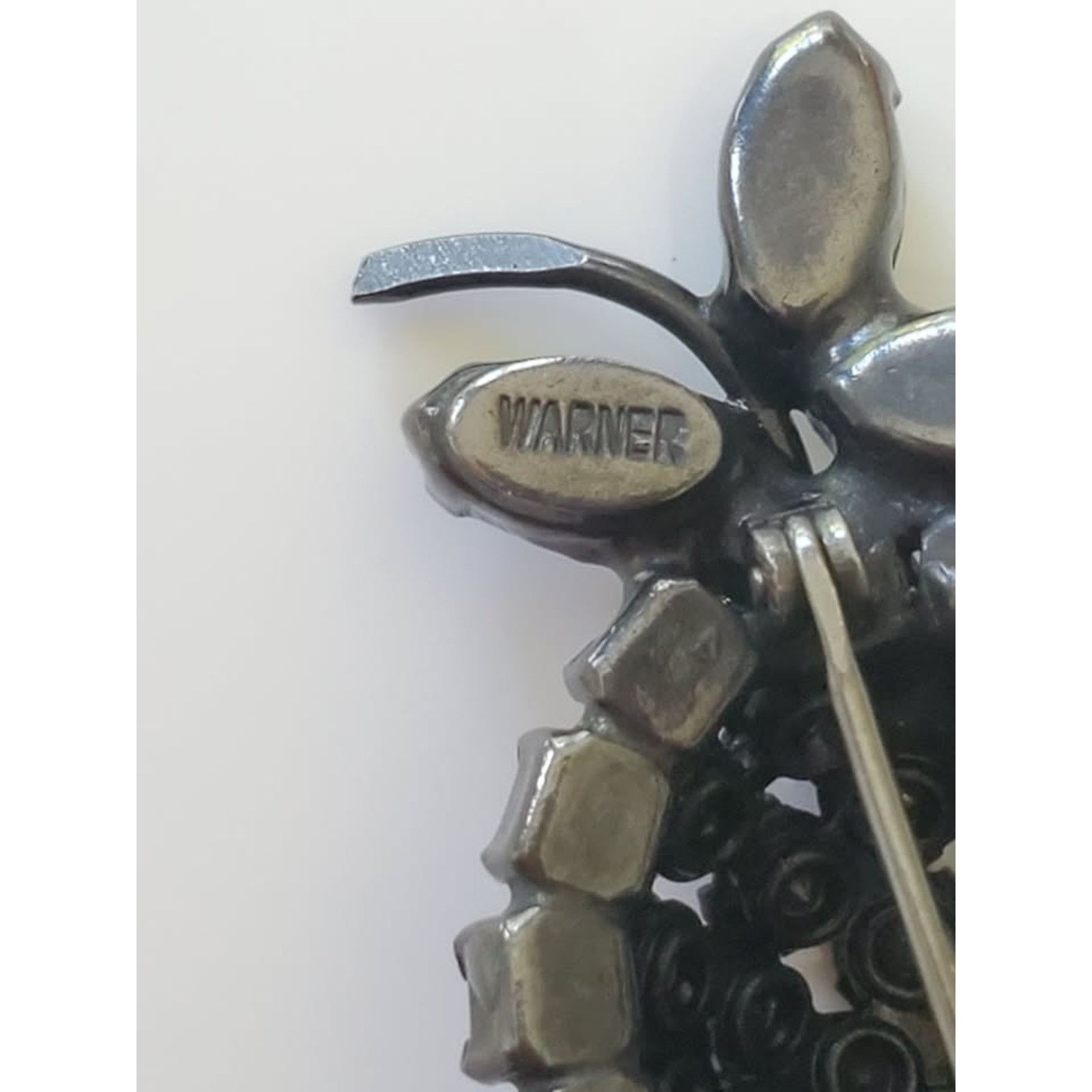 Other Vintage Warner Designer Strawberry Dome Brooch Size ONE SIZE - 3 Thumbnail