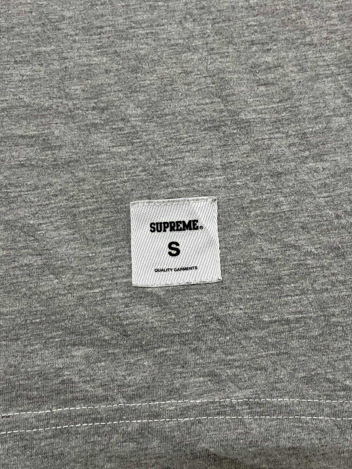Supreme SUPREME FOOTBALL TEE Size US S / EU 44-46 / 1 - 11 Thumbnail