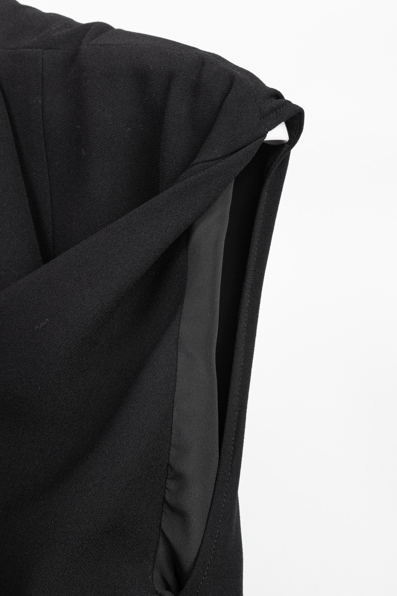JW Anderson J.W. Anderson Black Crepe Draped-Neck Long-Sleeve Blouse Size L / US 10 / IT 46 - 6 Thumbnail