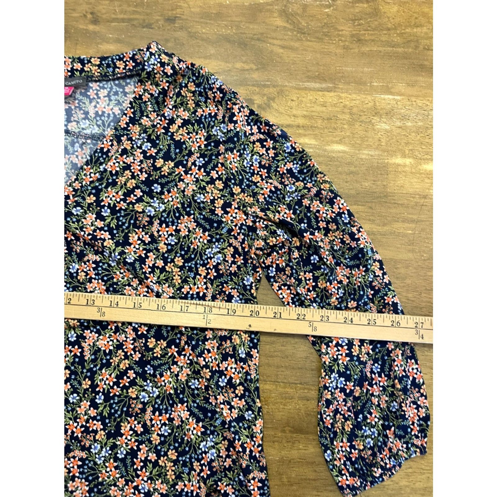 Vince Camuto Vince Camuto Shirt Women's Size Medium Multicolor Floral V-Neck Long Sleeve Size M / US 6-8 / IT 42-44 - 5 Thumbnail