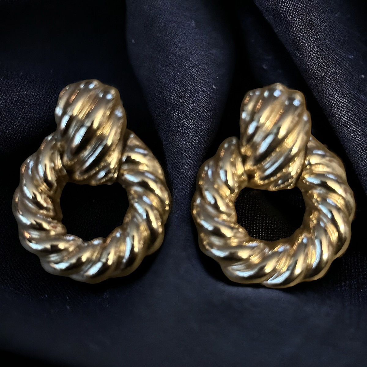 Other Scalloped door knocker earrings Size ONE SIZE - 1 Thumbnail