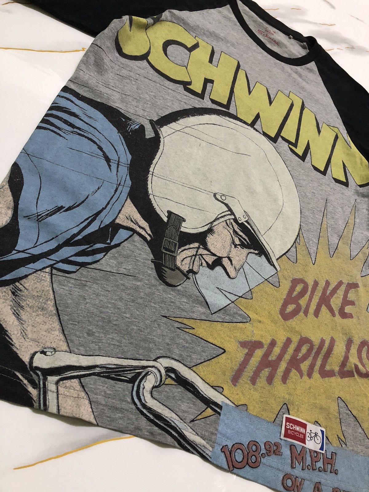 Uniqlo Schwinn X Uniqlo T-Shirt Size US L / EU 52-54 / 3 - 3 Thumbnail