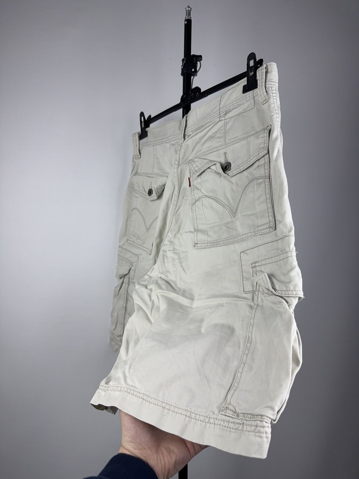 Levi's × Vintage Crazy Vintage 00s Baggy Skater Style Levis Cargo Shorts Size US 33 - 10 Thumbnail