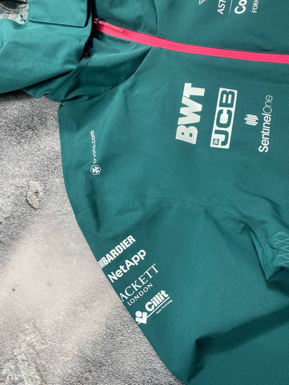 Other ASTON MARTIN F1 Team Tech Shell Jacket Size US L / EU 52-54 / 3 - 2 Thumbnail