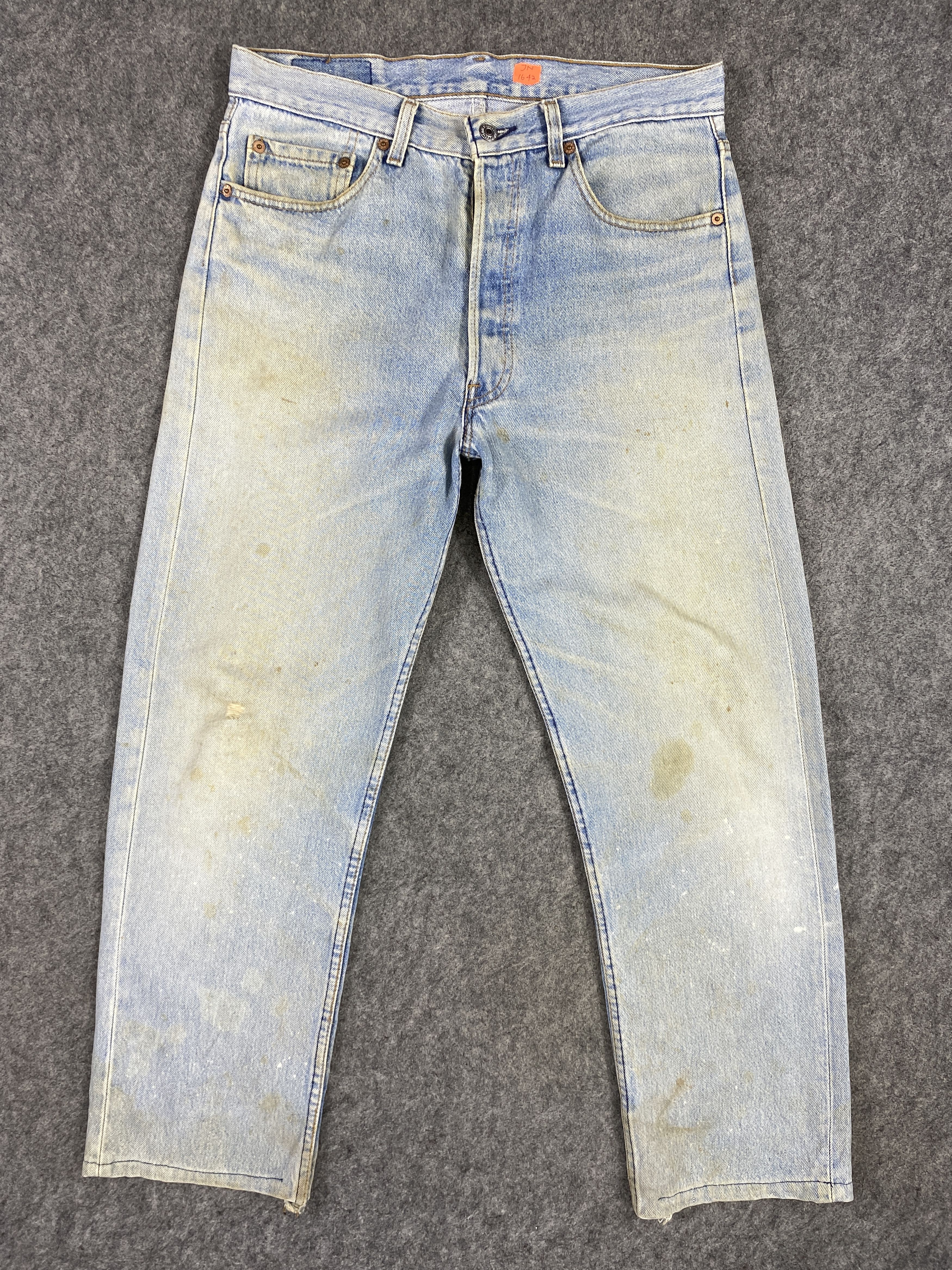 90's Light Blue Wash Vintage Levi's 501 USA 31x27.5 JN1642