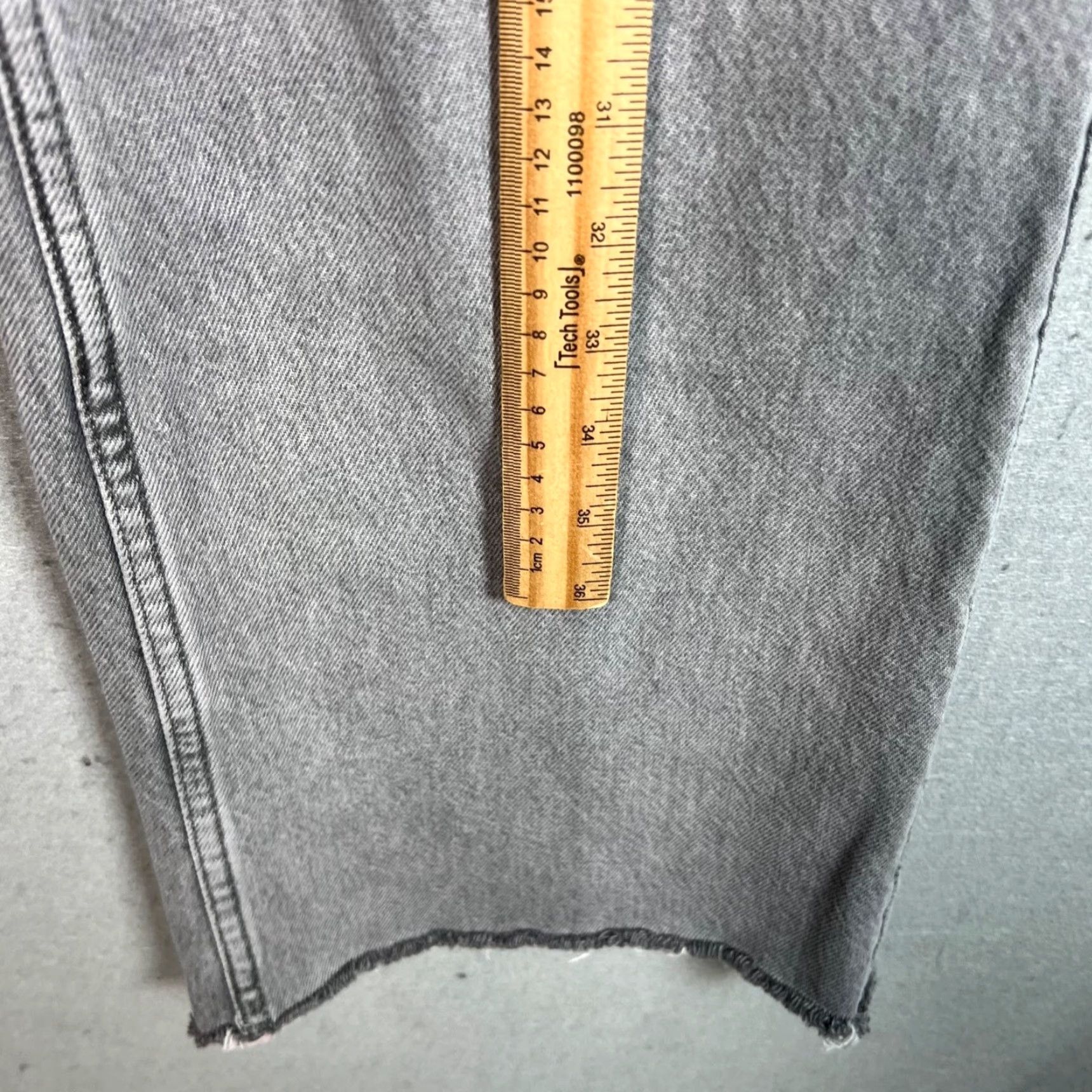 Mango Mango Jeans 2 Gray High-Waisted Straight-Leg Frayed Hem Womens Size 2 Denim Cotton Blend 5-Pocket Design Inseam 32 in Rise High Vintage No Mens Womens Size 26" / US 2 / IT 38 - 5 Thumbnail