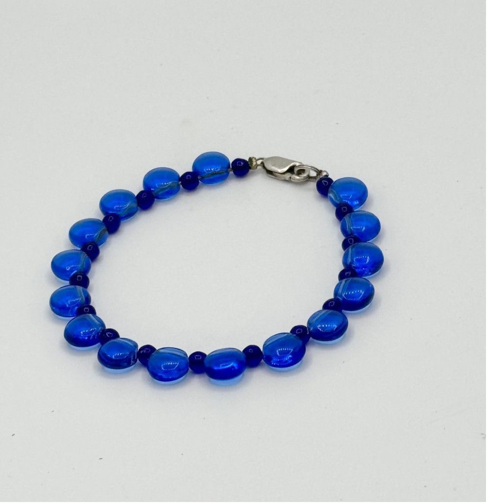 Other Blue Cat-Eye Glass Bead Bracelet w/ Sterling Clasp Size ONE SIZE - 1 Thumbnail