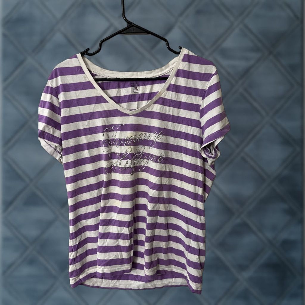 Tommy Hilfiger VINTAGE Tommy Hilfiger Women's T-Shirt XL V-Neck Striped Purple & White 80s Fashion Size XL / US 12-14 / IT 48-50 - 1 Thumbnail