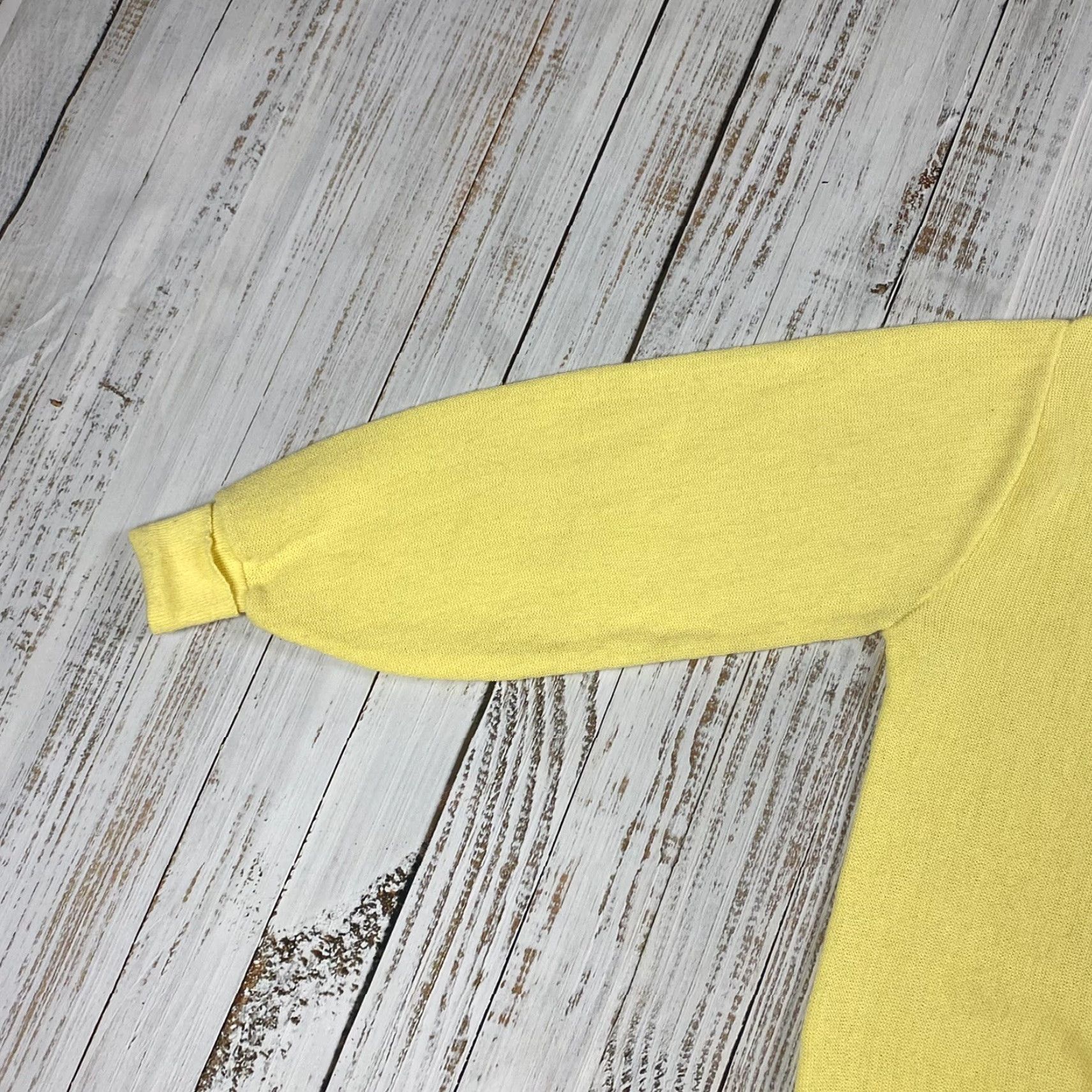 Jantzen VINTAGE Jantzen Cardigan Sweater Men's XL Yellow Acrylic Made in USA 80s Cardigan Mens XL Yellow 80s USA Jantzen Cardigan Size US XL / EU 56 / 4 - 4 Thumbnail