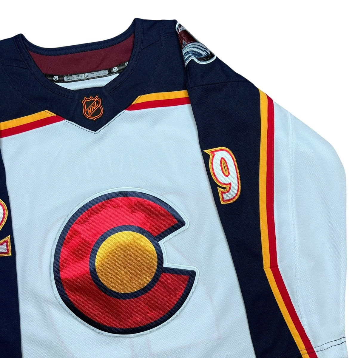 NHL Colorado Avalanche Nathan MacKinnon 2.0 Reverse Retro Jerse Size US L / EU 52-54 / 3 - 17 Thumbnail
