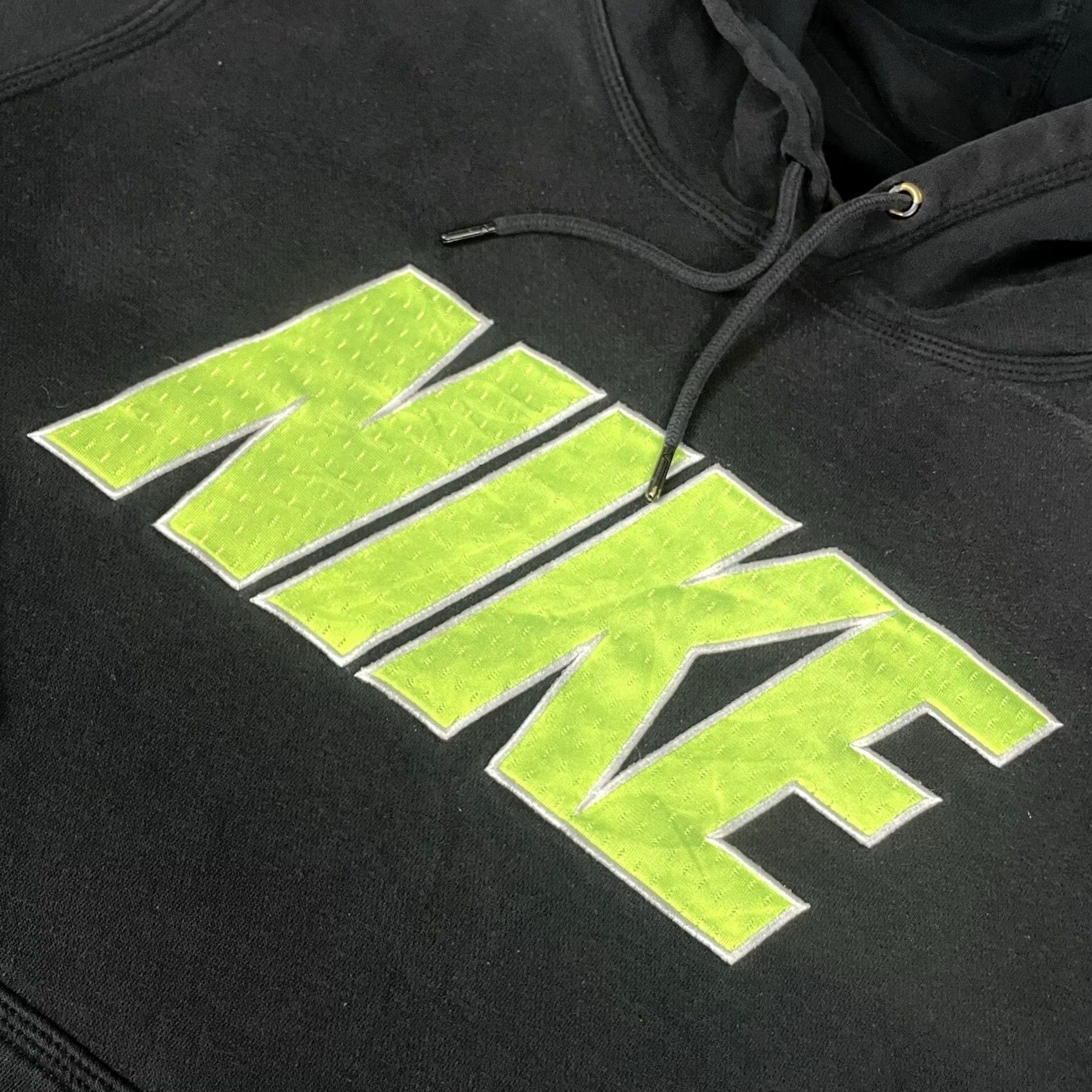 Nike VINTAGE Nike Sweatshirt Adult M Black Neon Spell Out Swoosh Distressed Rare Hoodie Pullover Crew Neck Long Sleeve Size US M / EU 48-50 / 2 - 4 Thumbnail