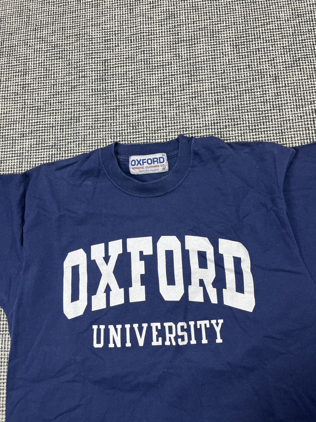 Vintage Oxford university 90s vintage college t-shirt streetwear uk Size US M / EU 48-50 / 2 - 2 Thumbnail