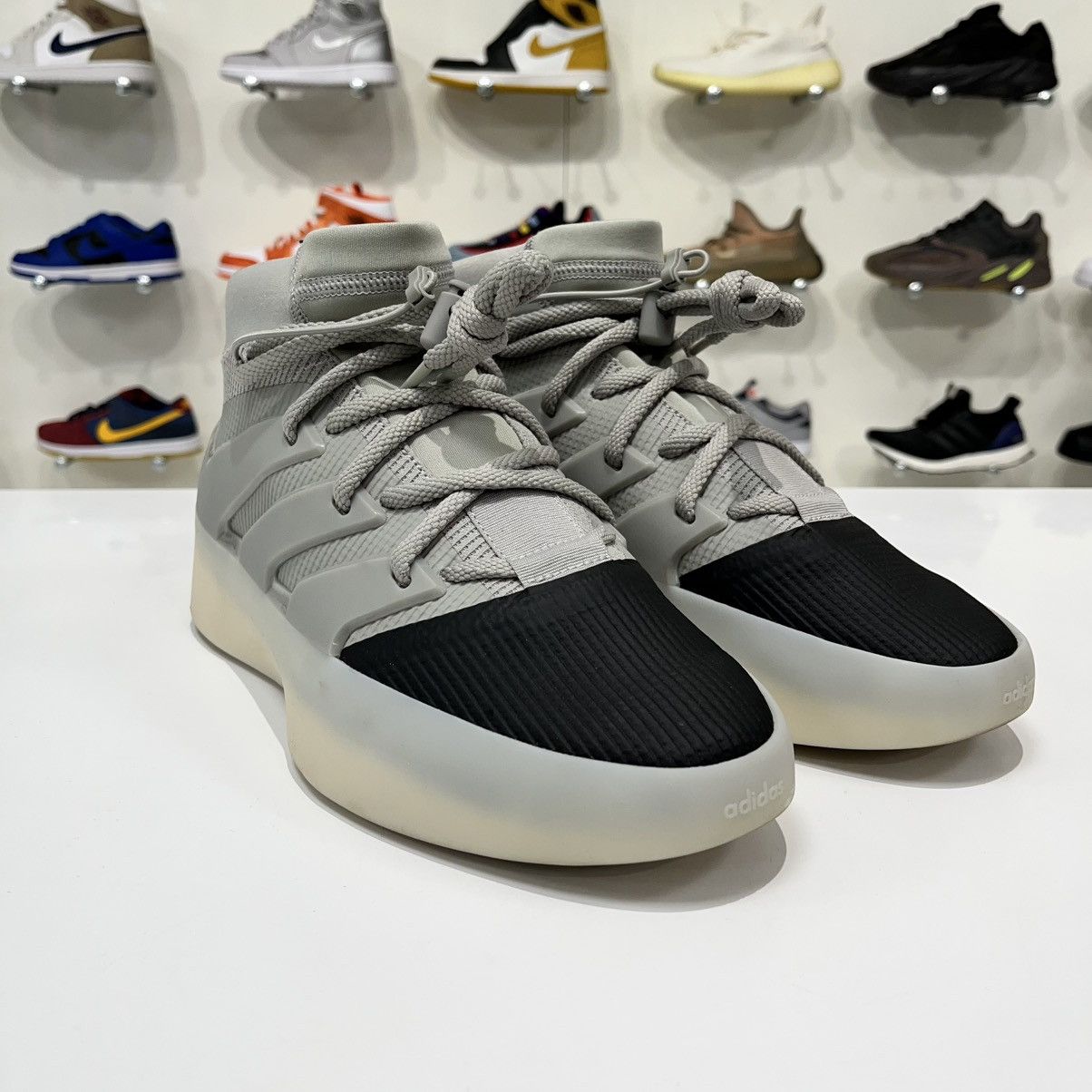 Adidas × Essentials × Fear of God Adidas x FOG Athletics I Basketball Sesame Carbon Size US 10 / EU 43 - 8 Thumbnail