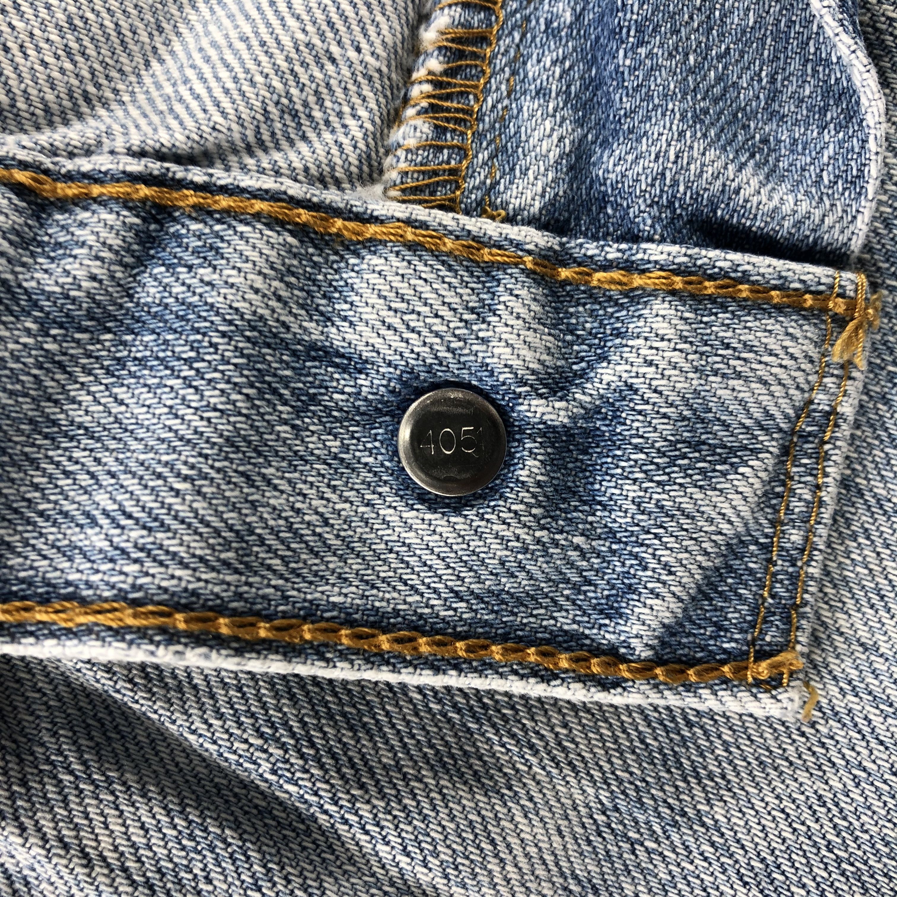 Levi's × Vintage Vintage Light Wash Levis 569 Jeans-JM2736 Size US 34 / EU 50 - 13 Thumbnail