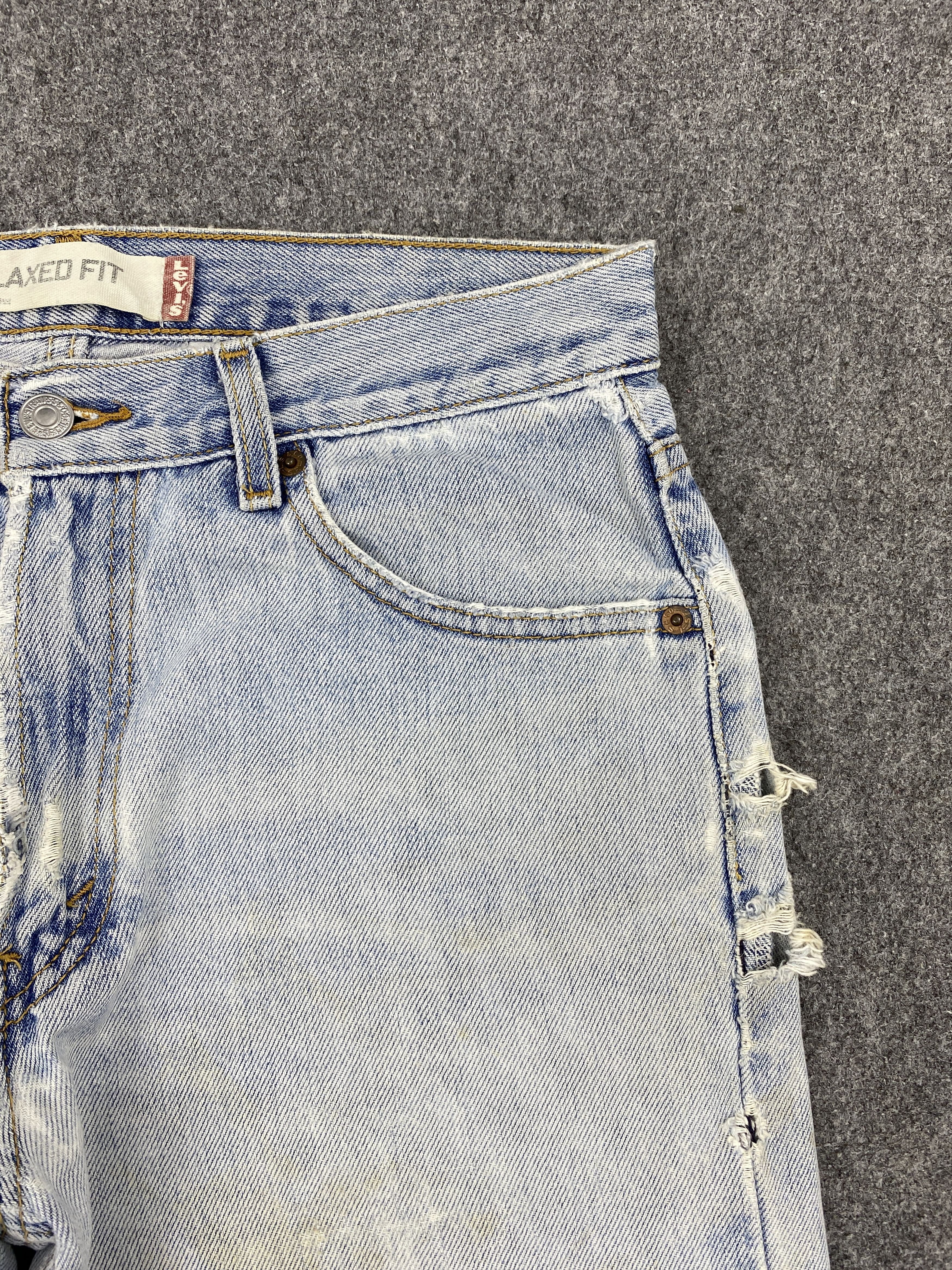 Levi's × Vintage Distressed Vintage Levis 550 Light Blue Washed Jeans Size US 31 - 9 Thumbnail