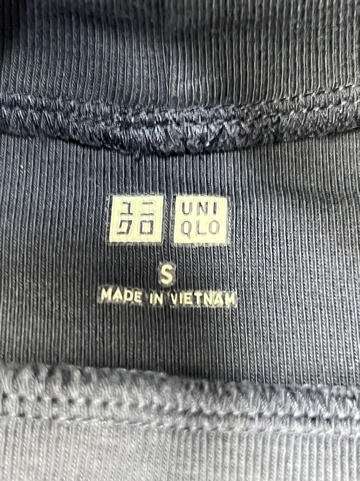 Uniqlo UNIQLO Sweden Athlete Olympic Turtle Mock Neck L/S Mens S Size US S / EU 44-46 / 1 - 6 Thumbnail