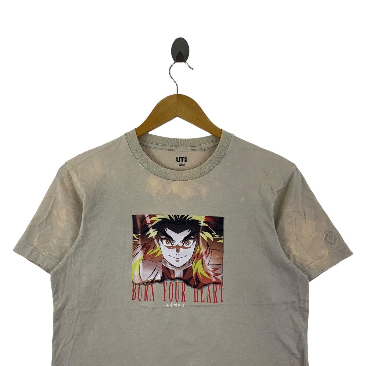 Uniqlo DEMON SLAYER RENGOKU Natural Sun Faded Size US S / EU 44-46 / 1 - 2 Thumbnail