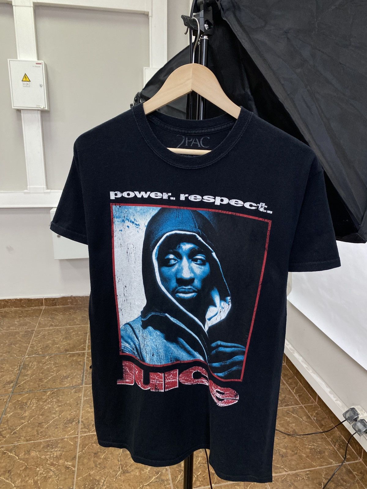 Band Tees × Rap Tees 🇺🇸 2Pac Tupac Juice T-Shirt Rare Retro Hype Y2K Size US M / EU 48-50 / 2 - 1 Thumbnail