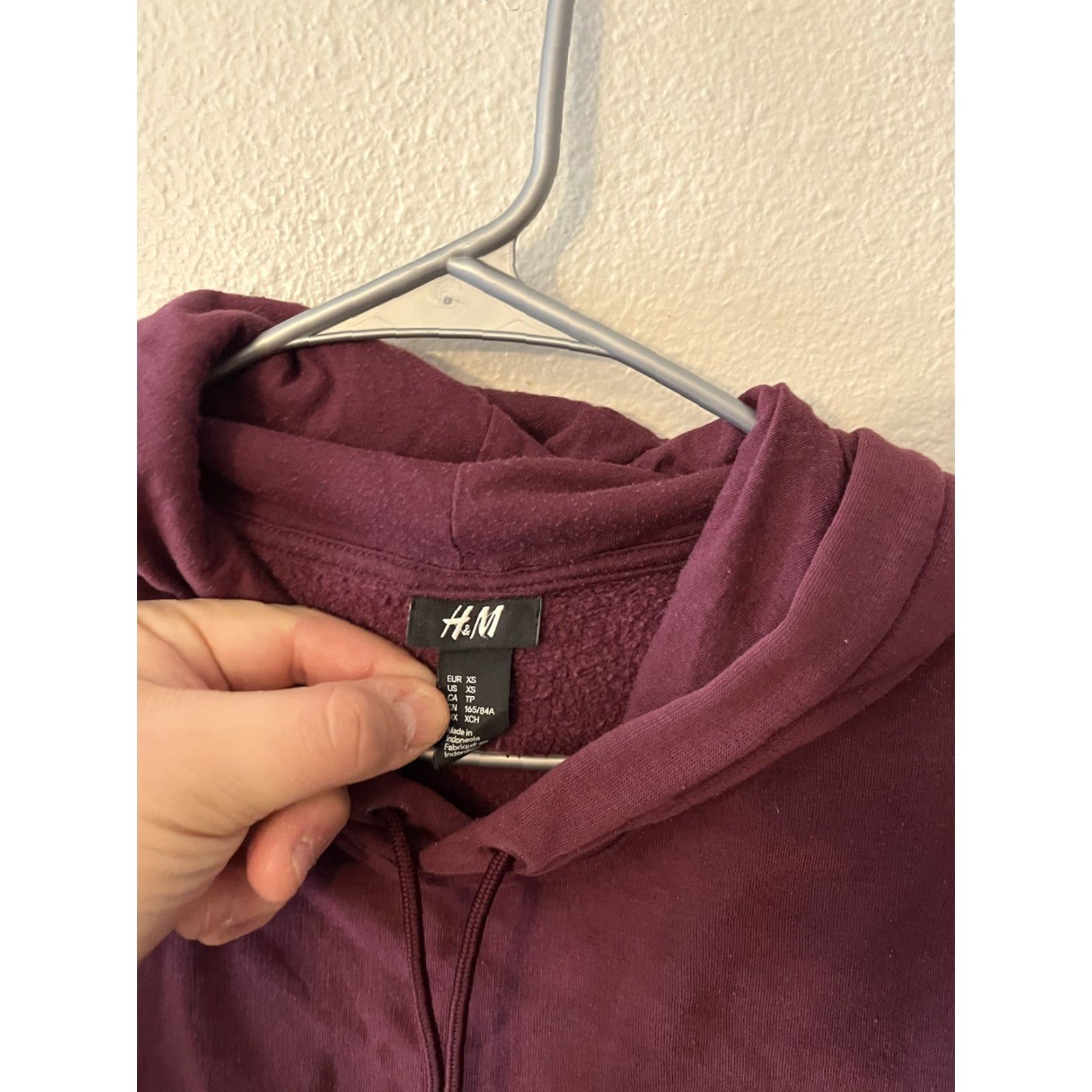 H&M VINTAGE H&M Hoodie Regular Fit Men XS Maroon Pullover Graphic Hoodie Mens XS Maroon Pullover 90s/90s? Size US XS / EU 42 / 0 - 3 Thumbnail