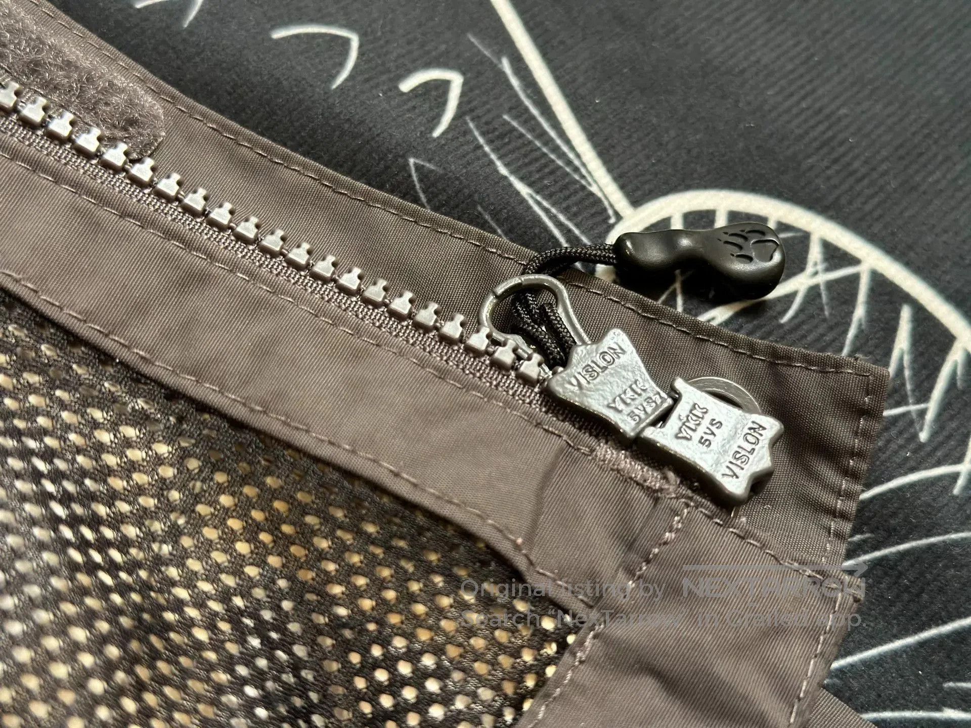 Jack Wolfskin JACKWOLFSKIN Lightweight Waterproof Jacket. Size US M / EU 48-50 / 2 - 8 Thumbnail