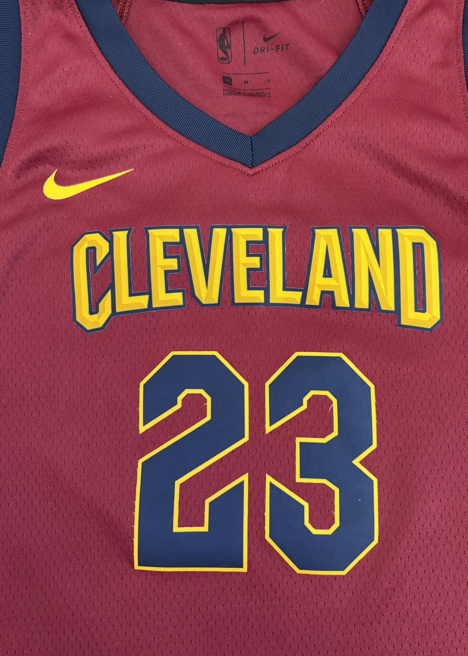 Nike Cleveland Cavaliers 2017/2021 James #23 Nike Icon Edition Size US M / EU 48-50 / 2 - 6 Thumbnail