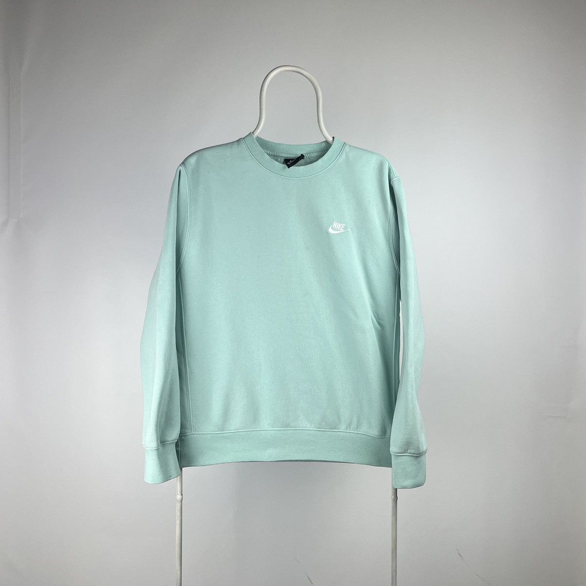 Nike Nike sweatshirt small logo size Small Size US S / EU 44-46 / 1 - 1 Thumbnail