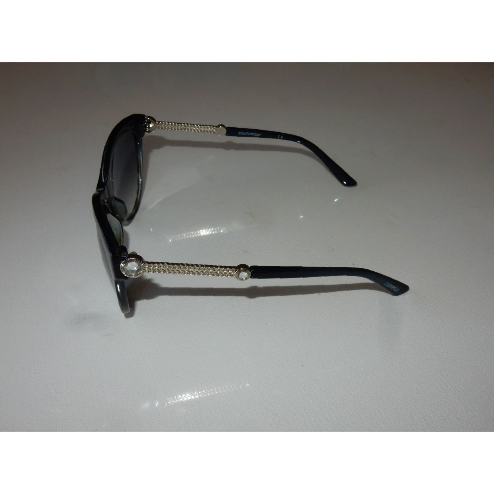 Southpole VINTAGE Southpole Sunglasses Women Black Small Scratch-Resistant Frame Size ONE SIZE - 3 Thumbnail