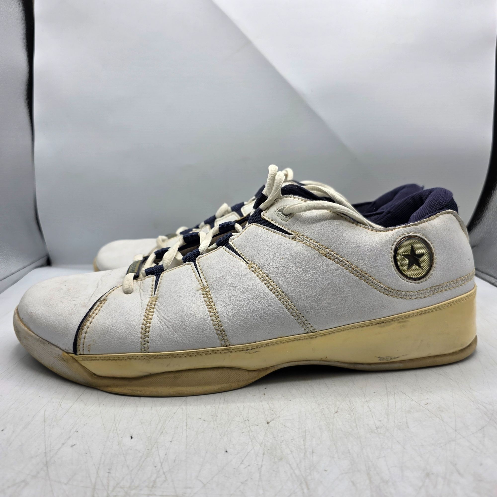 Converse Converse Dwayne Wade Mens Size 14 White Retro Basketball Sho Size US 14 / EU 47 - 13 Thumbnail