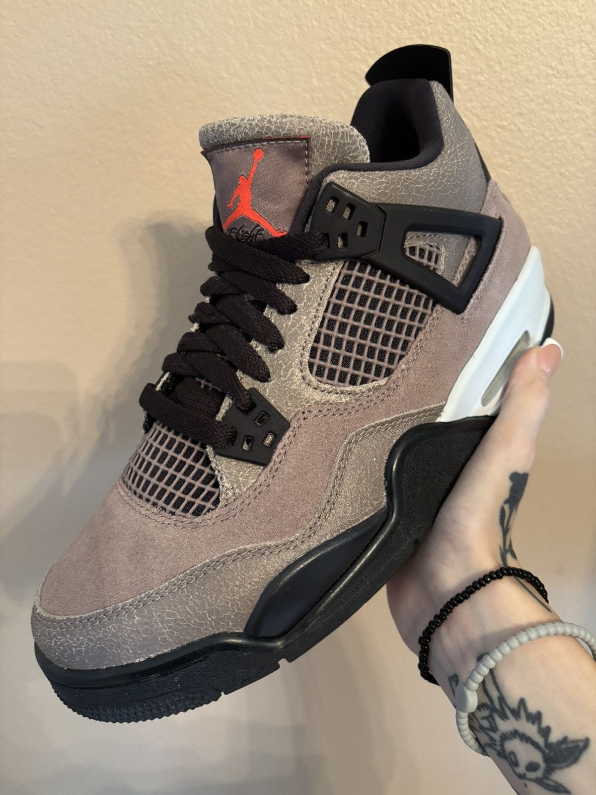 Jordan Brand Air Jordan 4 Retro GS 'Taupe Haze' Size US 6.5 / EU 39-40 - 1 Thumbnail