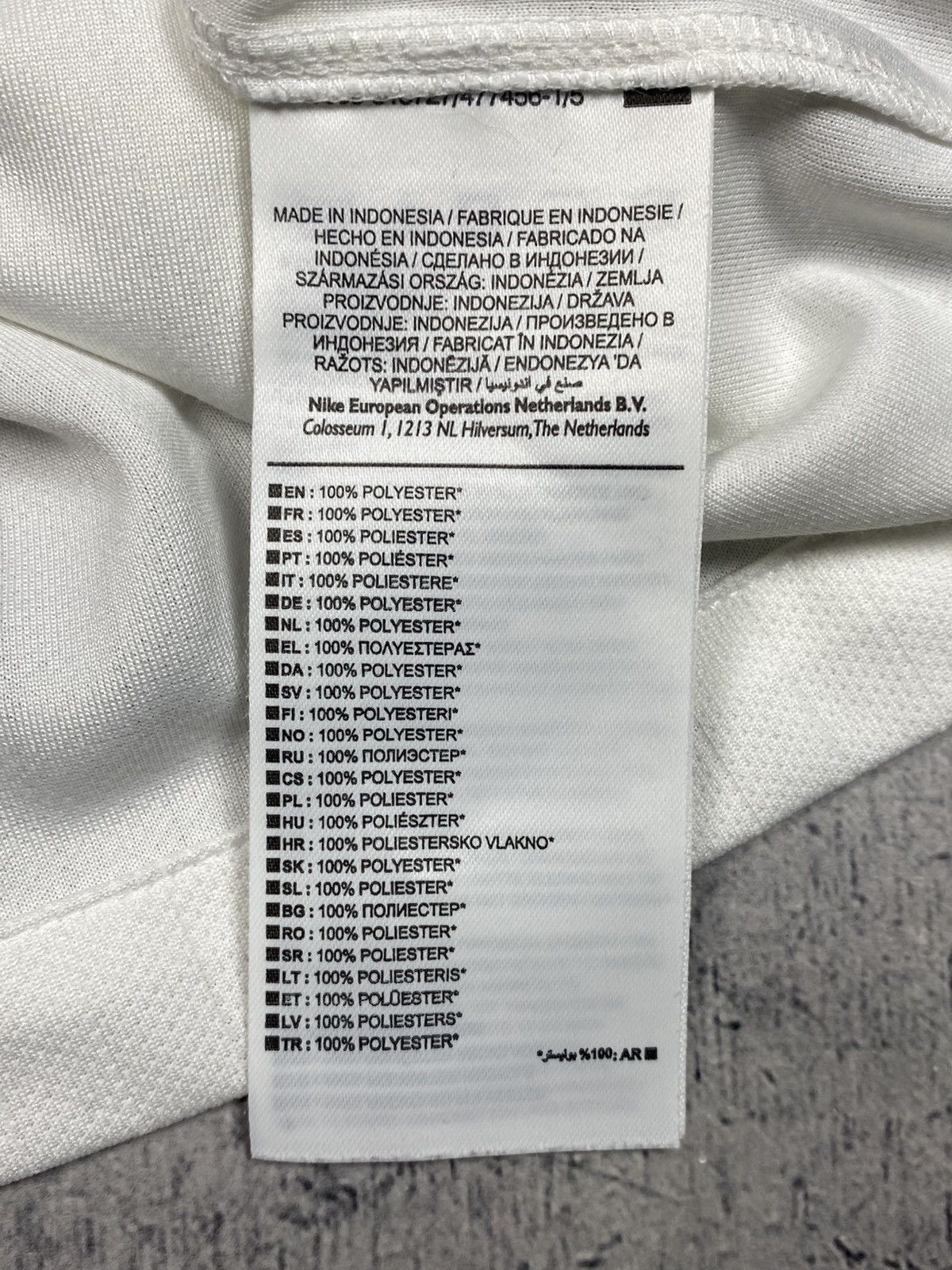 Nike Nike England 2014 World Cup Home Football Jersey Size US M / EU 48-50 / 2 - 13 Thumbnail