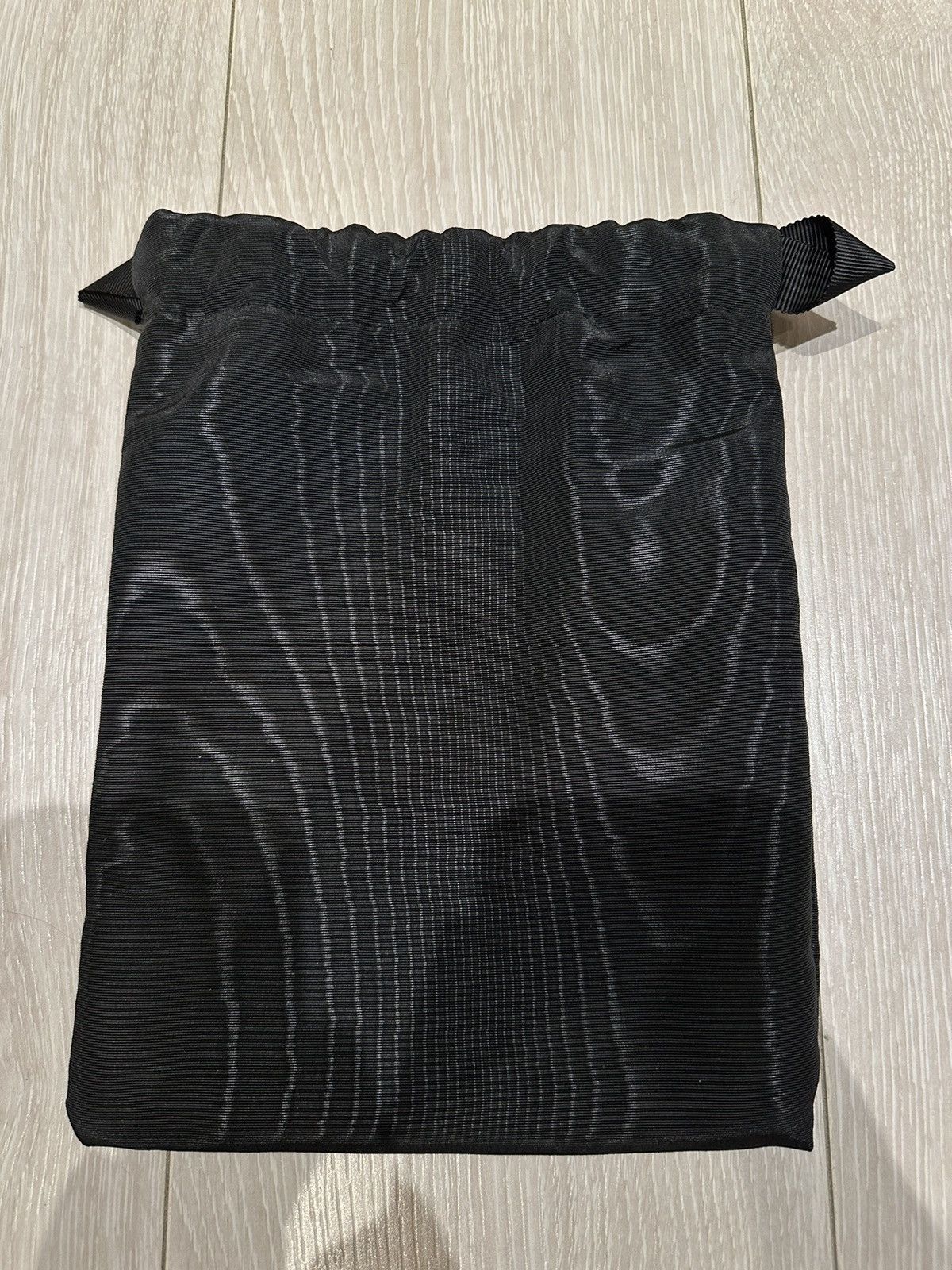 Celine × Hedi Slimane PHONE POUCH WITH FLAP IN TRIOMPHE CANVAS AND LAMBSKIN Size ONE SIZE - 8 Thumbnail