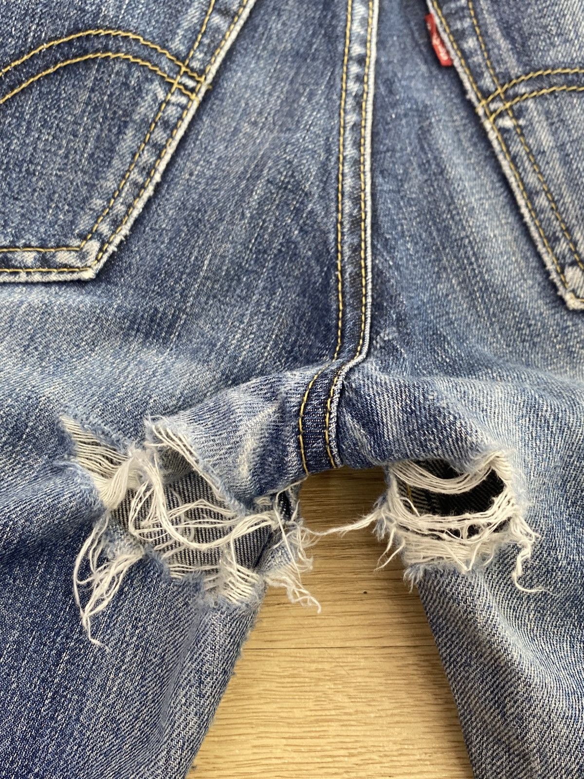 Levi's Levi’s Blue Wash Style Hairy Leg Jeans Size US 29 - 6 Thumbnail
