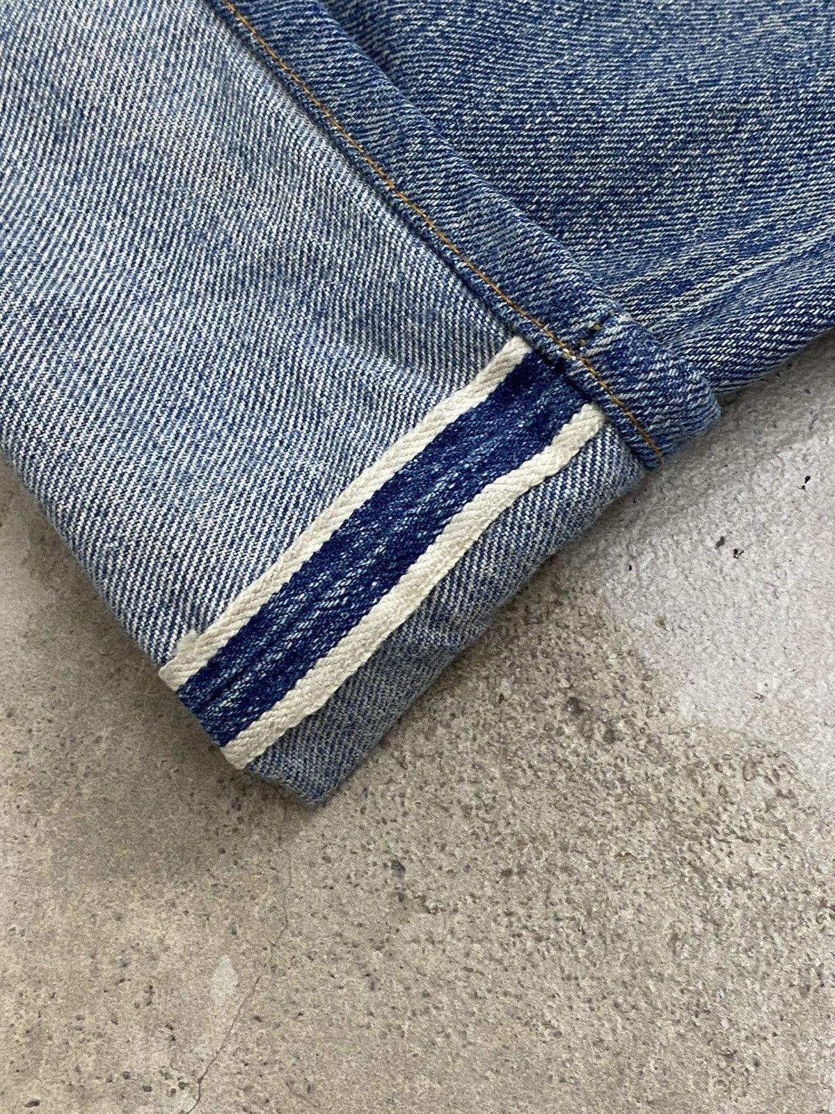 Levi's Vintage 90s Levis 501 Japan Selvedge Button Fly J09 Distress Size US 34 / EU 50 - 3 Thumbnail