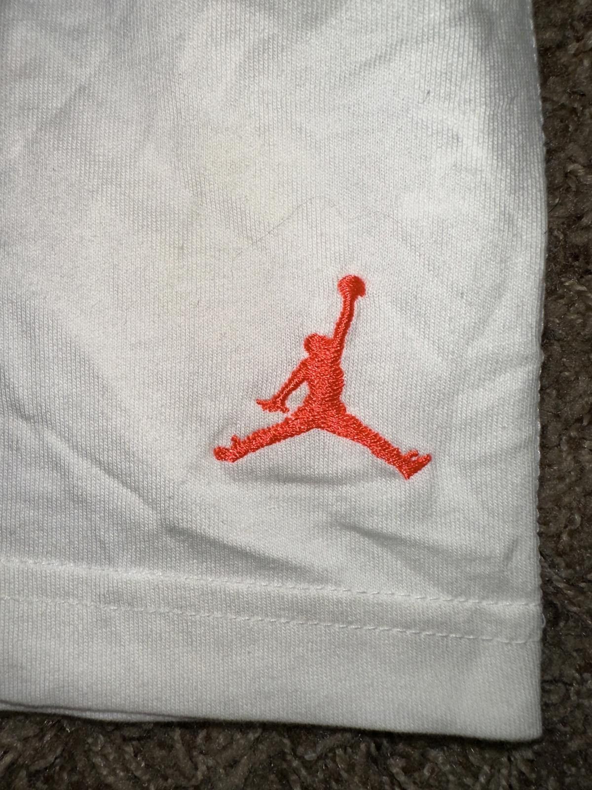 Nike Air Jordan Men’s AJVI Flight Colorblock Front Pocket Tank Top Size US M / EU 48-50 / 2 - 4 Thumbnail