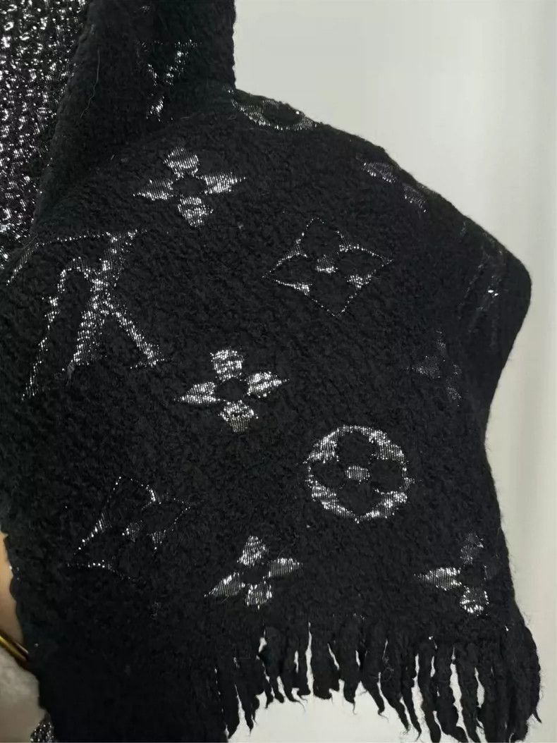 Louis Vuitton LV Black Silver Thread Wool Scarf -2505 Size ONE SIZE - 3 Thumbnail