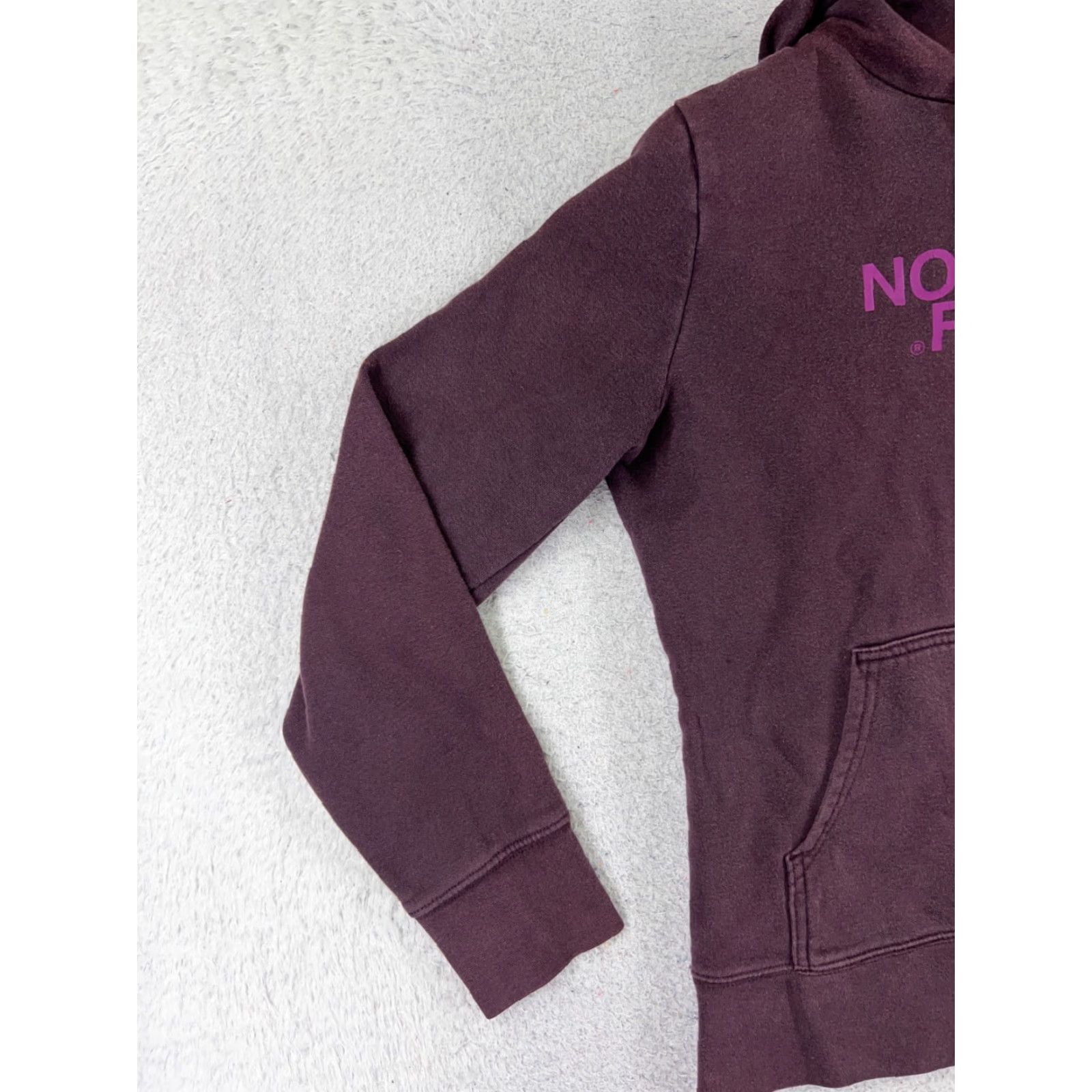 The North Face The North Face Sweater Womens Medium Burgundy Hoodie Cotton Blend Pocket READ Size M / US 6-8 / IT 42-44 - 3 Thumbnail