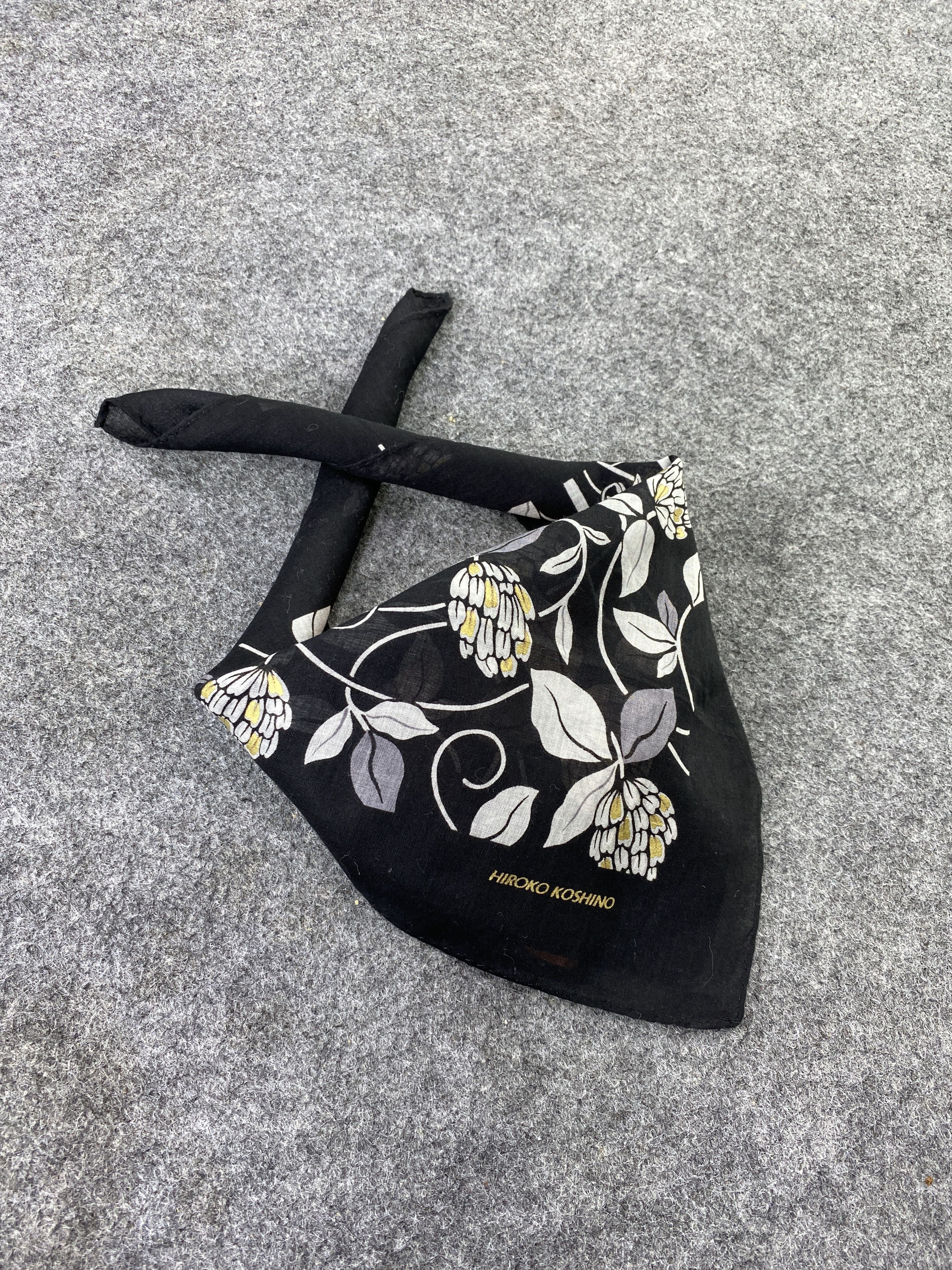 Hiroko Koshino Homme Hiroko Koshino Handkerchief / Bandana / Neckerchief C103 Size ONE SIZE - 1 Thumbnail