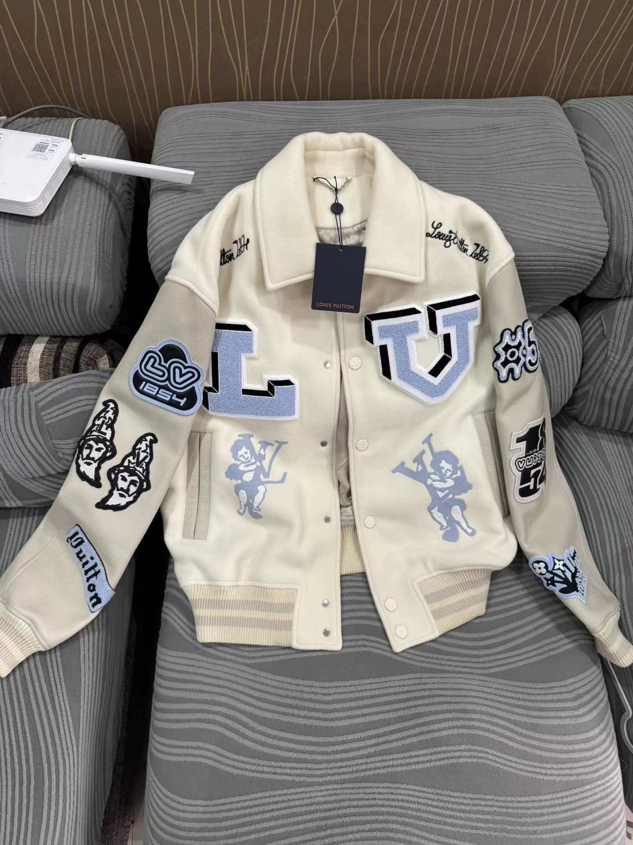 Louis Vuitton LV New Unworn Baseball Jacket Size 52 Size US L / EU 52-54 / 3 - 1 Thumbnail