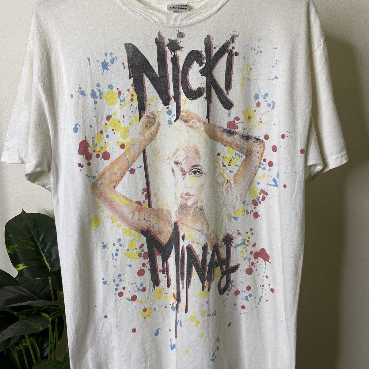Band Tees Vintage Nicki Minaj 2012 World Tour T Shirt Size US M / EU 48-50 / 2 - 2 Thumbnail