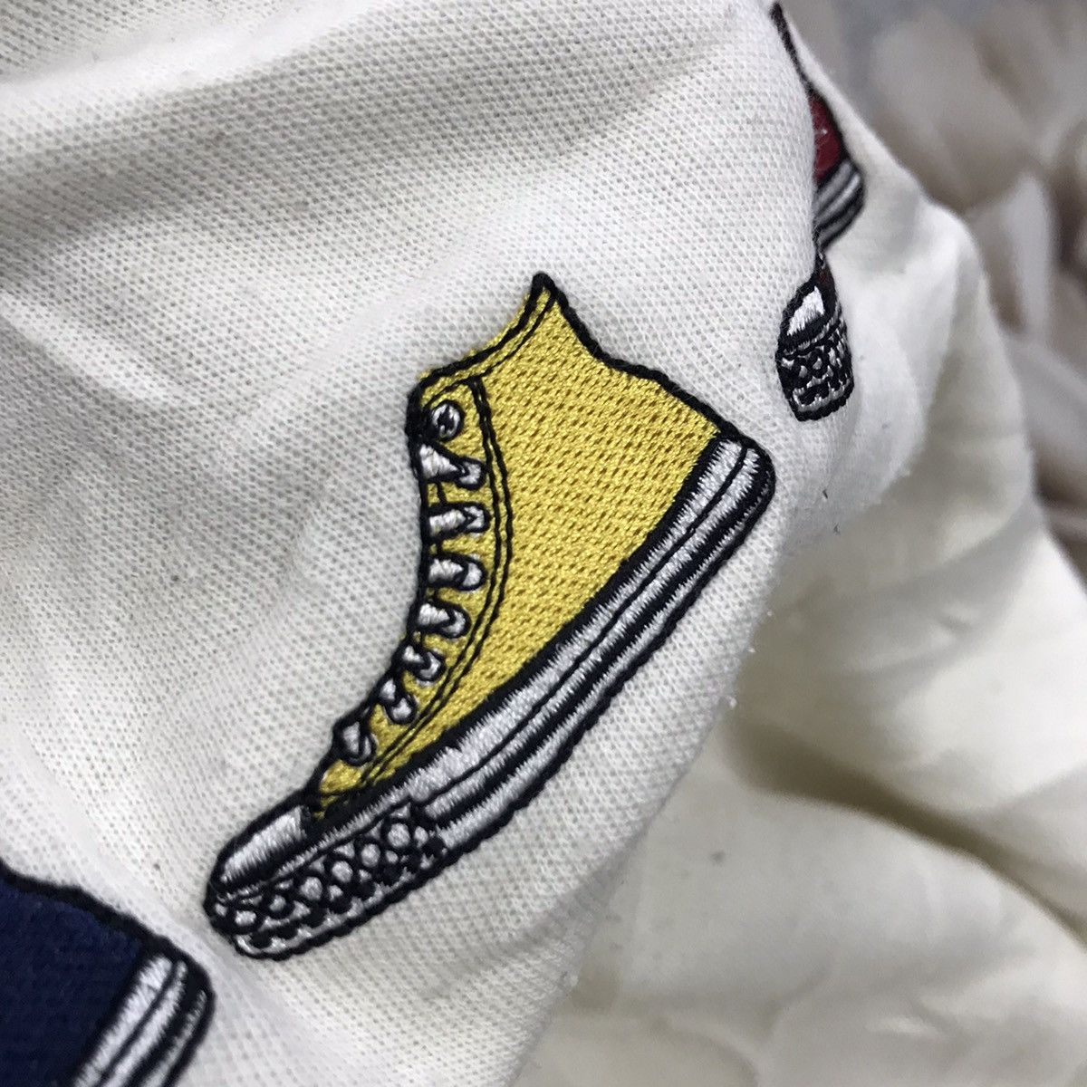 Converse Champion embroidery sweatshirt Size US L / EU 52-54 / 3 - 4 Thumbnail