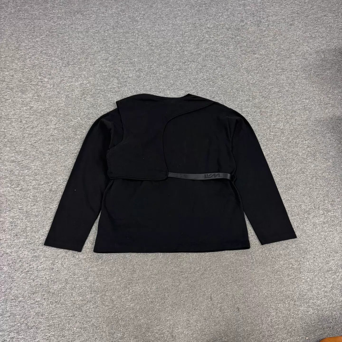 Louis Vuitton LV Black Asymmetric Layered Belted Pocket LS Tee XL Size US XL / EU 56 / 4 - 2 Thumbnail