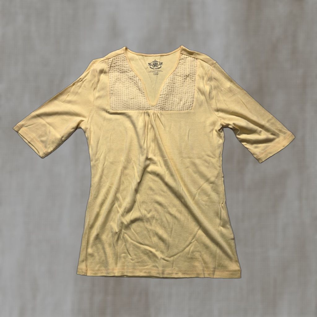 Route 66 Route 66 Yellow V-Neck Pullover T-Shirt Adult Women's Size L Large Casual Size L / US 10 / IT 46 - 1 Thumbnail