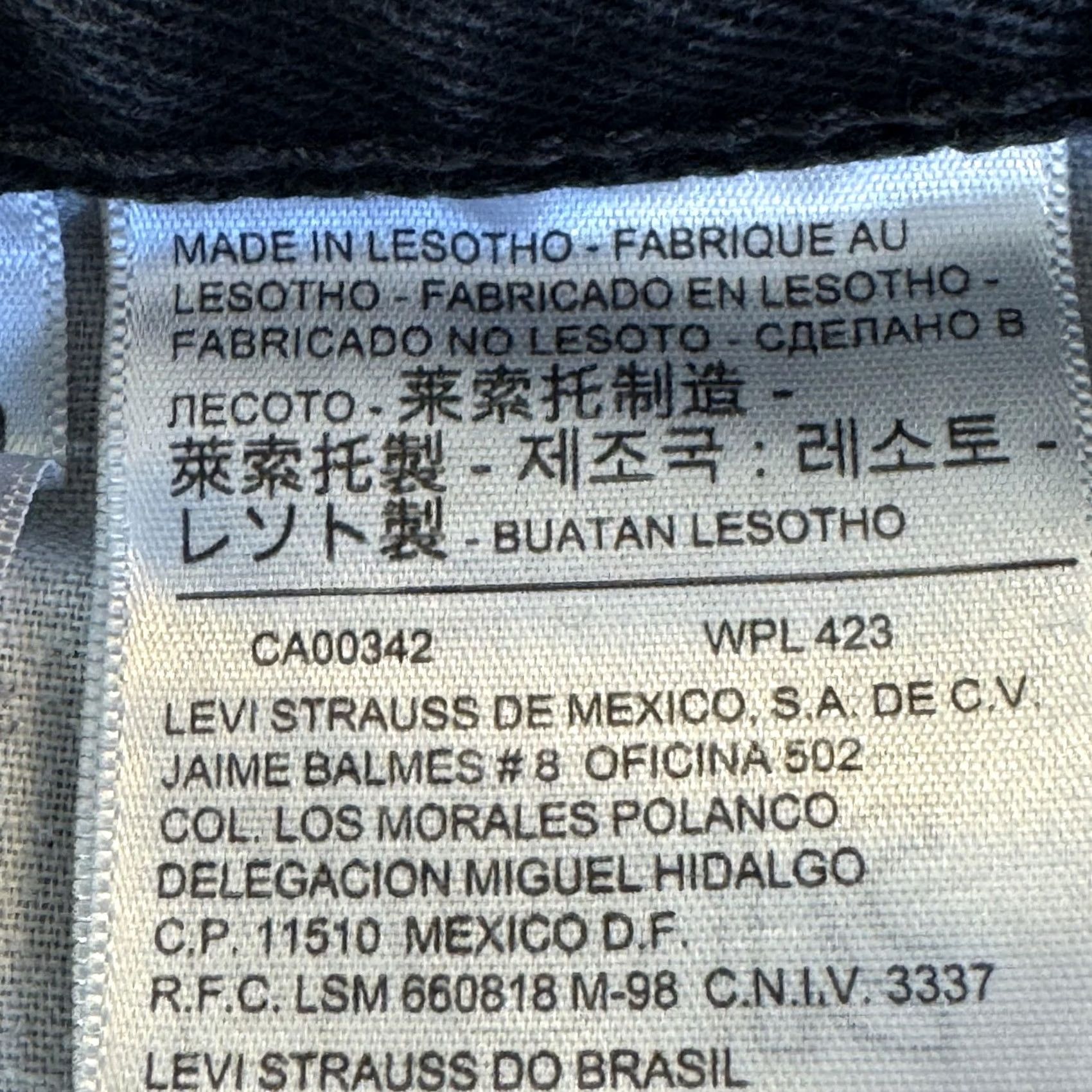 Levi's VINTAGE Levi's 550 Jeans Mens 36x34 Black Relaxed Tapered Leg Denim Pants 100% Cotton Size US 36 / EU 52 - 5 Thumbnail