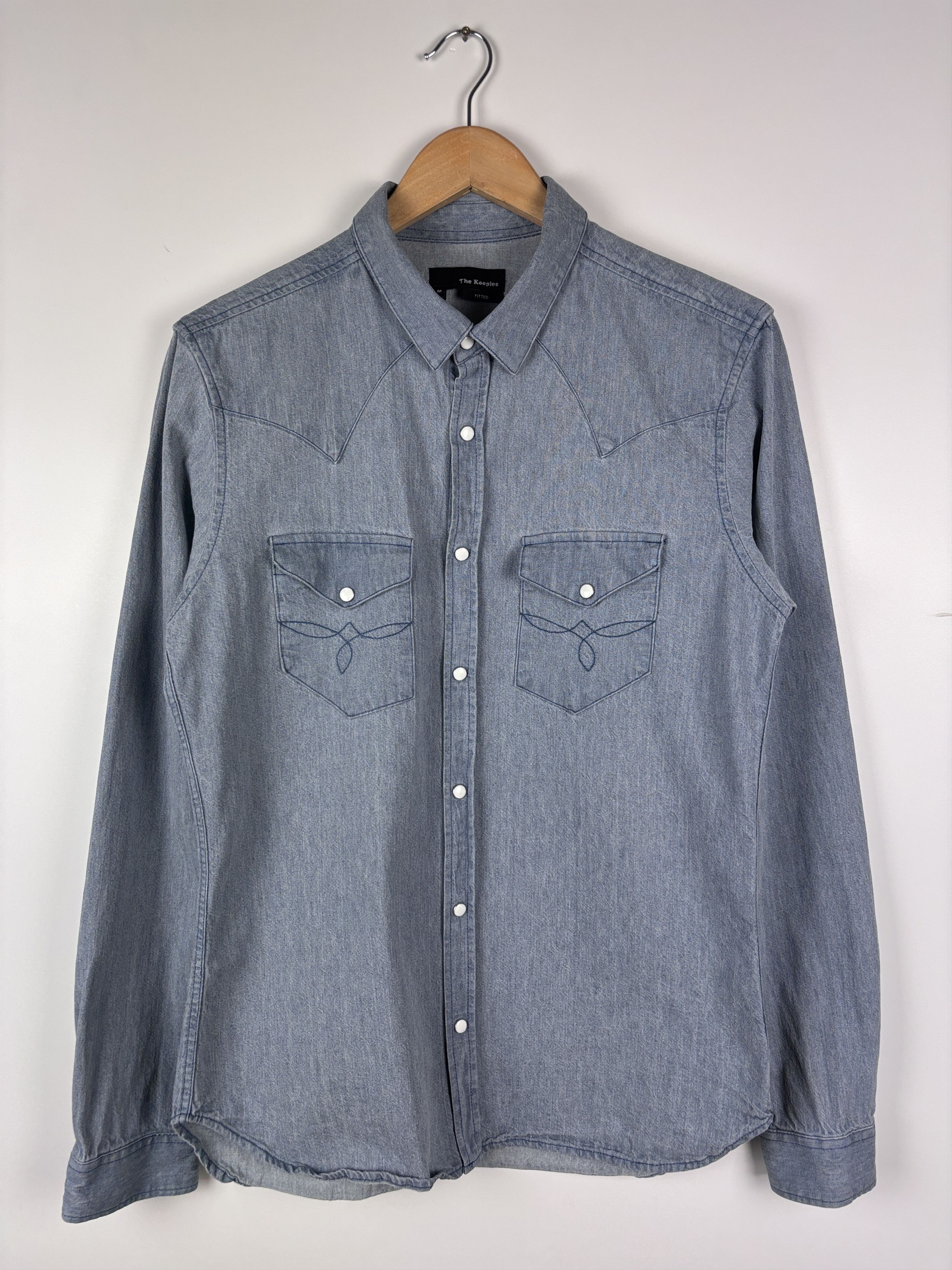 The Kooples The Kooples Fitted Long Sleeve Pearl Snap Denim Shirt M Size US M / EU 48-50 / 2 - 1 Thumbnail