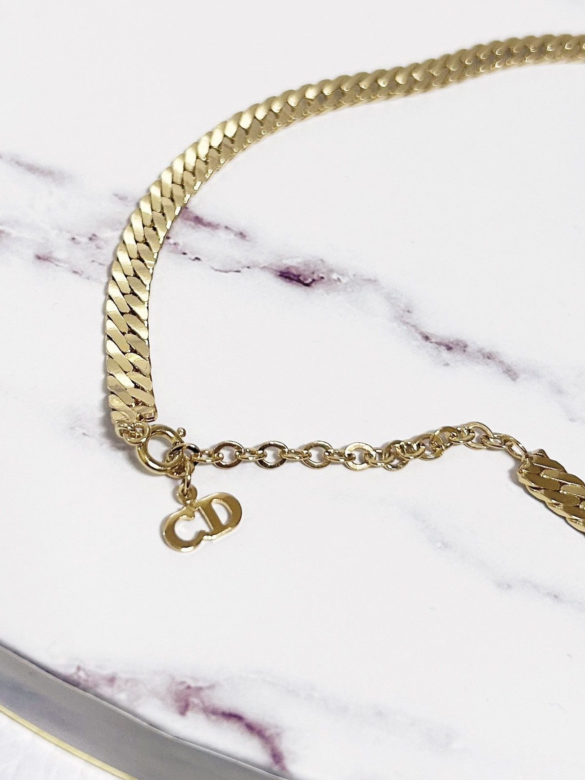 Dior Authentic Dior Vintage 24kt G.P Crystal Herringbone Necklace Size ONE SIZE - 9 Thumbnail