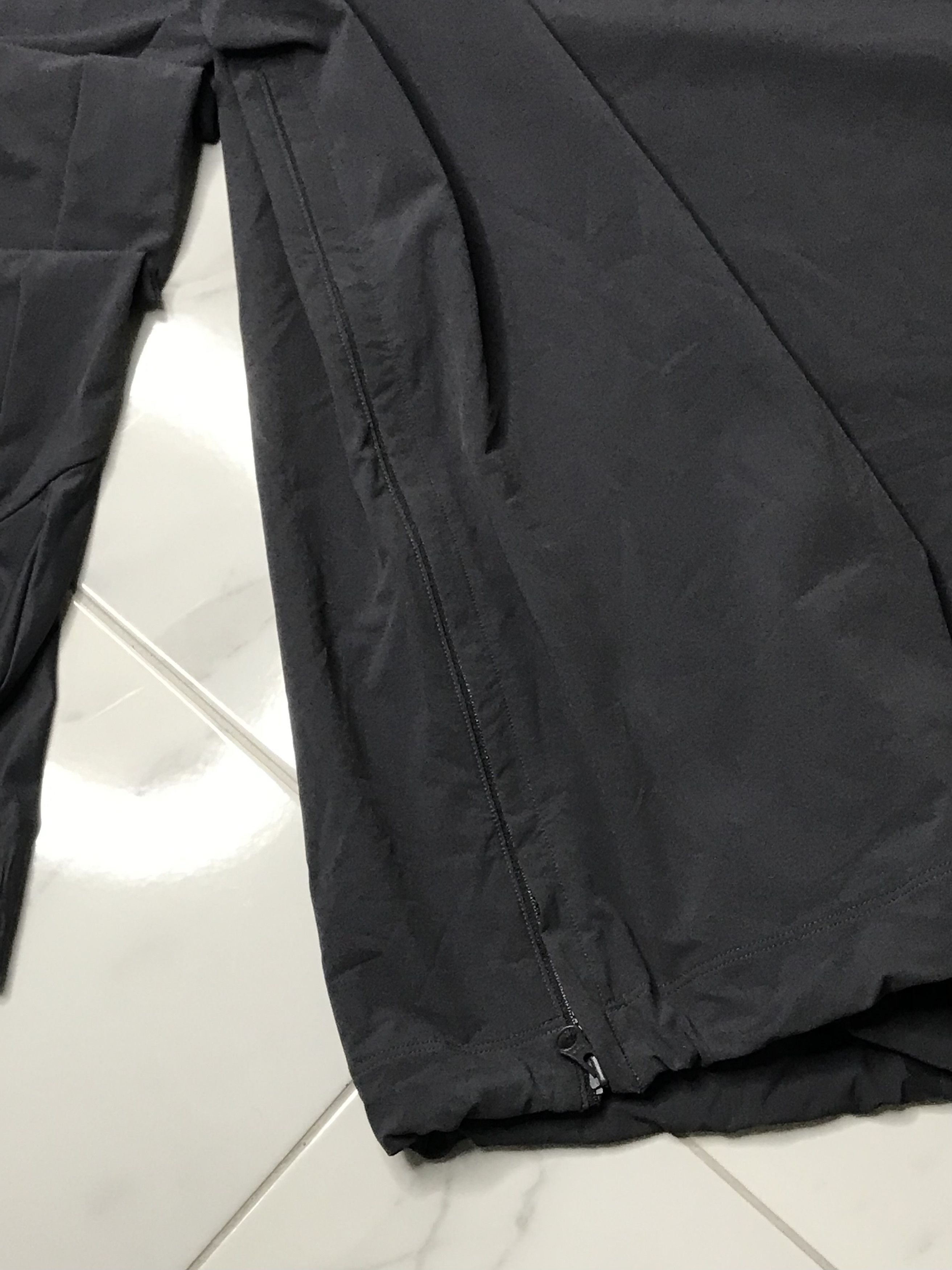 Gymshark Gymshark retake crew nylon sweatshirt mens Size US L / EU 52-54 / 3 - 5 Thumbnail